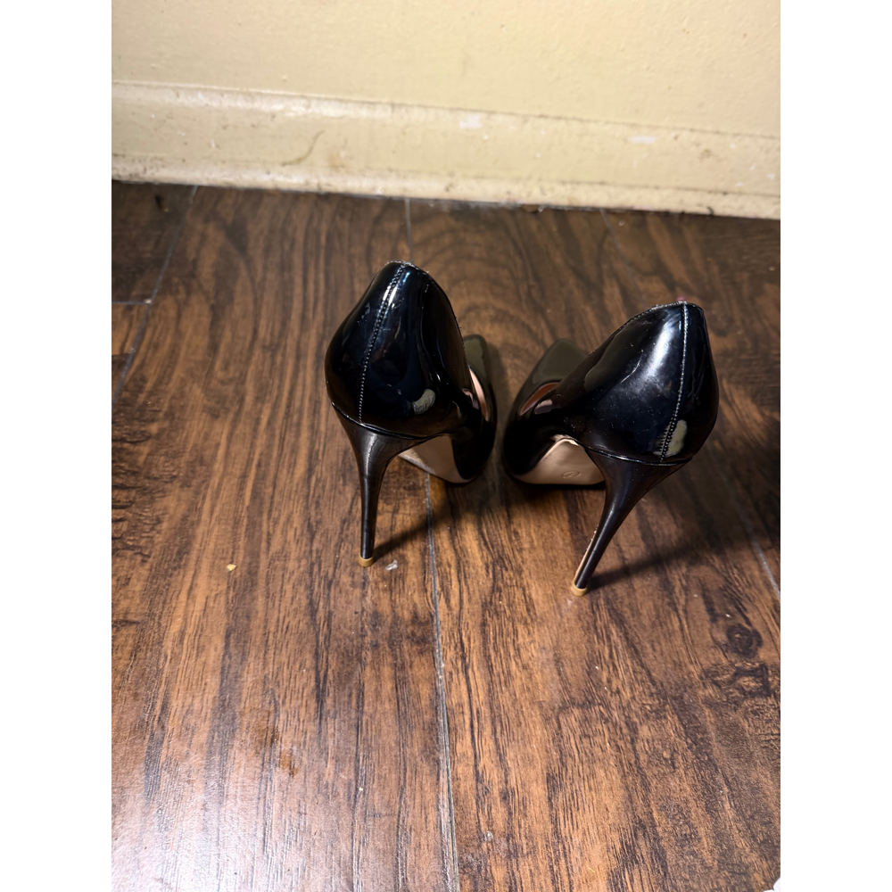 Unknown Black Patent Leather Stiletto Pumps - Picture 6 of 6